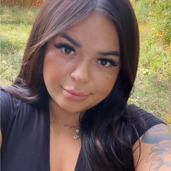 Meet your Posher, Marly - Picture 1 of 2